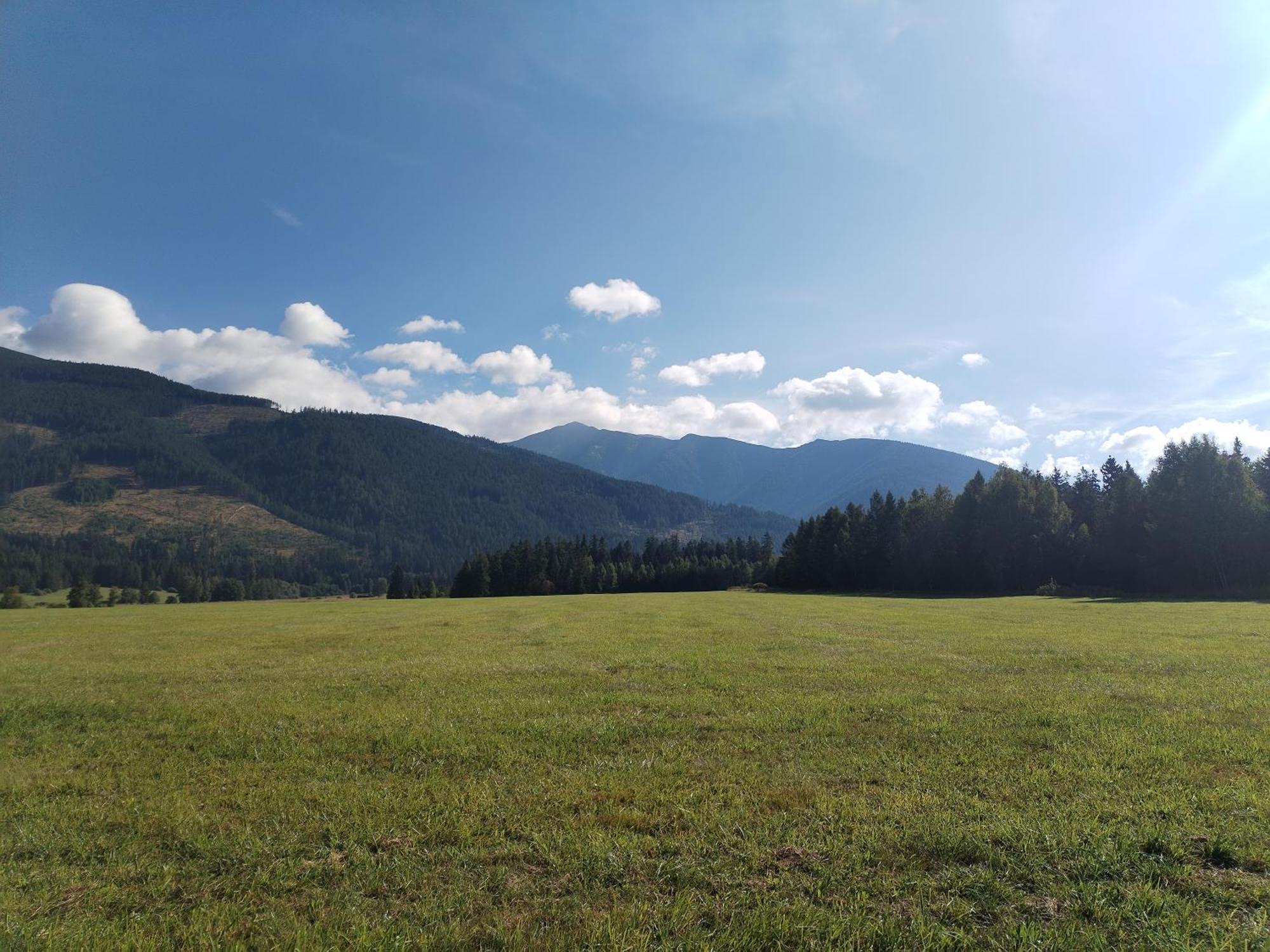 Penzion Real Žiar エクステリア 写真